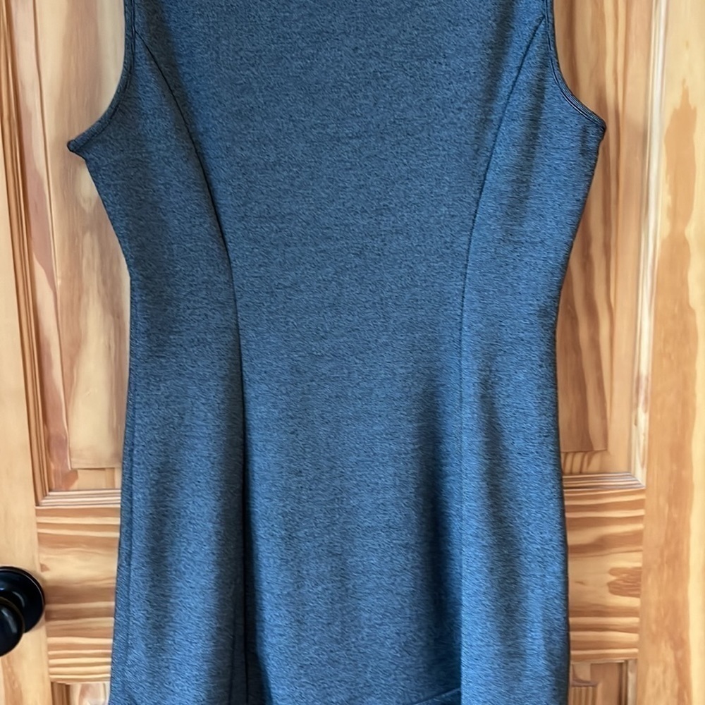 - WHBM Dress - Size 6 - Picture 11 of 14